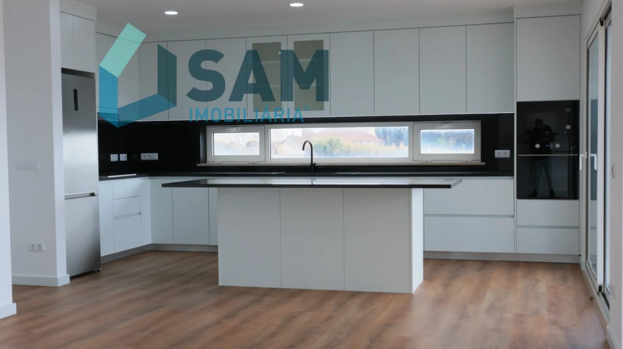 Moradia T3 para Venda em Moita dos Ferreiros Foto 27