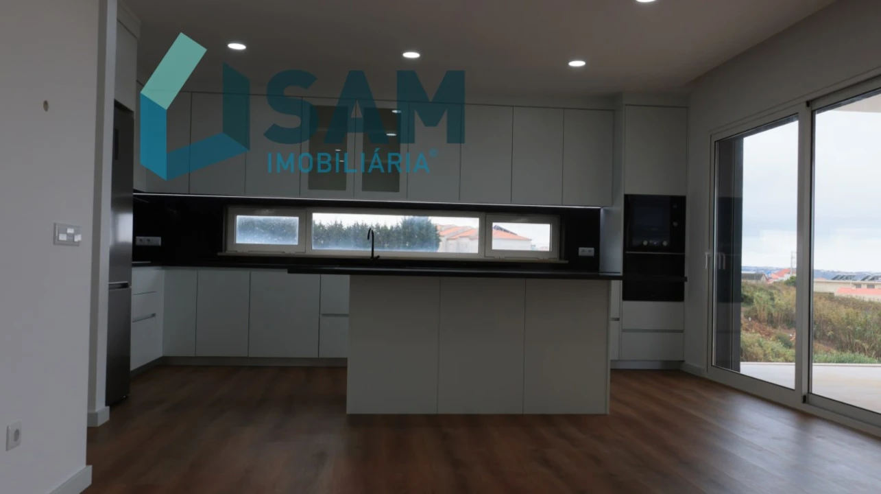 Moradia T3 para Venda em Moita dos Ferreiros Foto 31