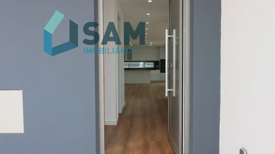 Moradia T3 para Venda em Moita dos Ferreiros Foto 16