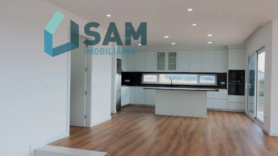 Moradia T3 para Venda em Moita dos Ferreiros Foto 25