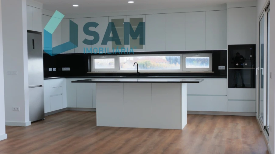 Moradia T3 para Venda em Moita dos Ferreiros Foto 27