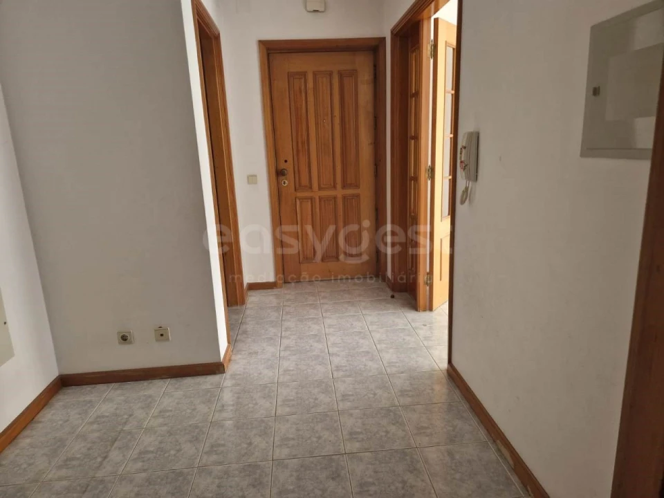 Apartamento T3 para Venda em São Roque Foto 3