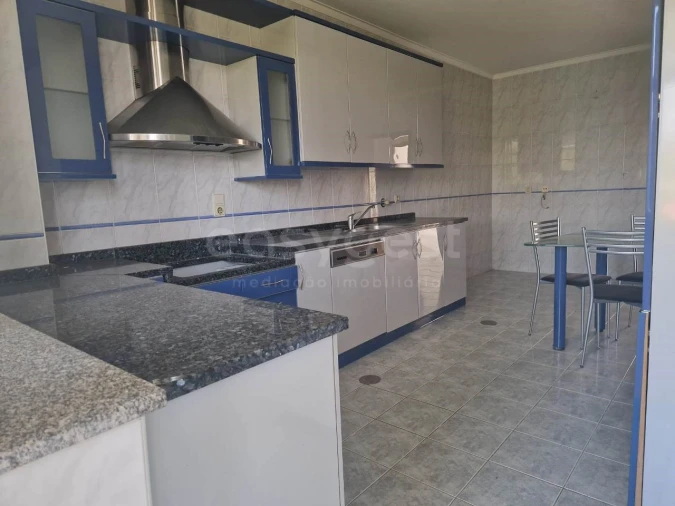 Apartamento T3 para Venda em São Roque Foto 5