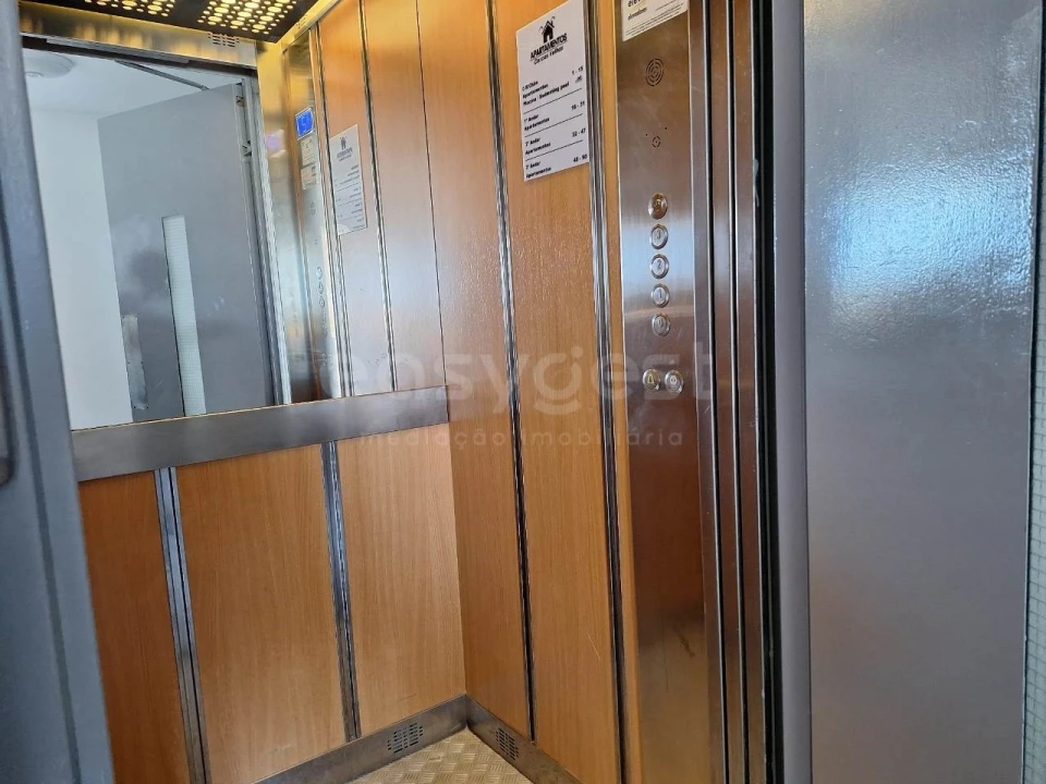 Apartamento para Venda em Vila de Sagres Foto 14