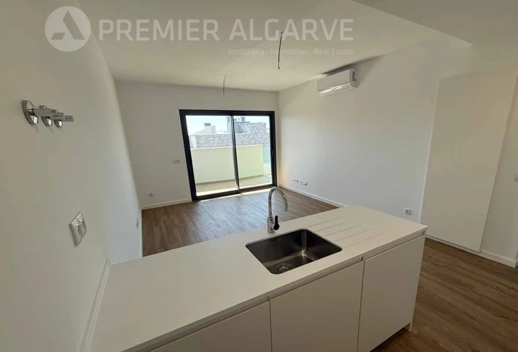 Apartamento T1 para Venda em Faro (Sé e São Pedro) Foto 4