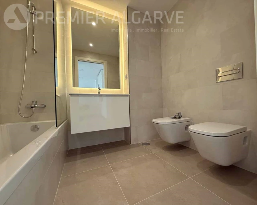 Apartamento T1 para Venda em Faro (Sé e São Pedro) Foto 6