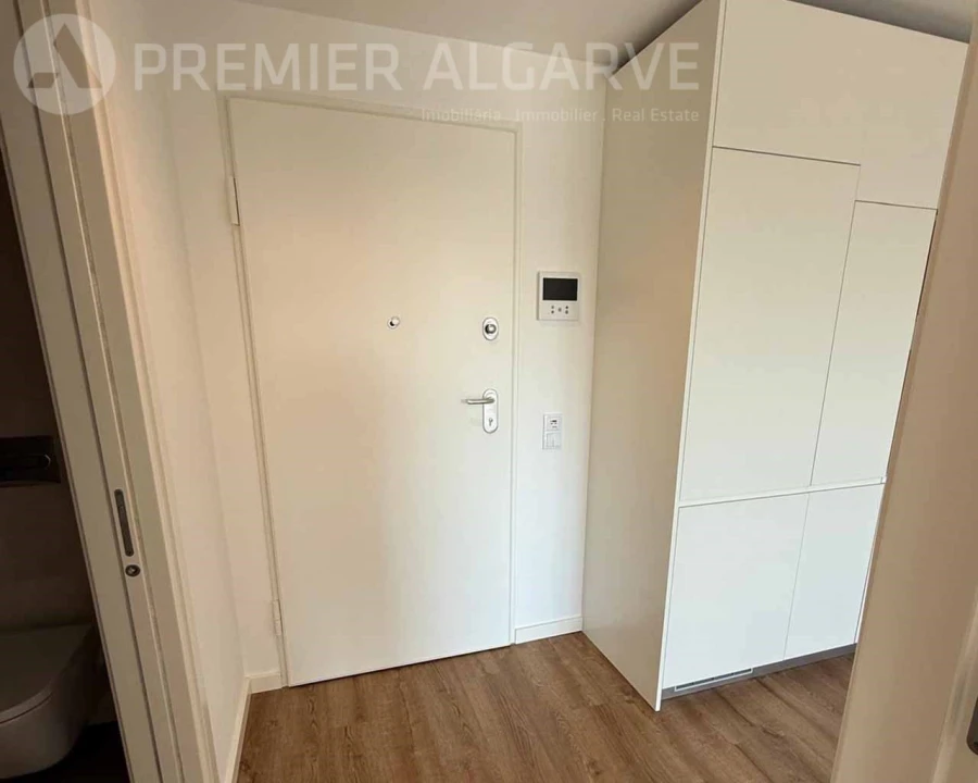 Apartamento T1 para Venda em Faro (Sé e São Pedro) Foto 7