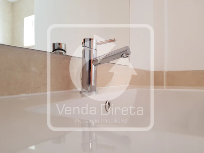 Apartamento T3 para Venda em Palhais e Coina Foto 14