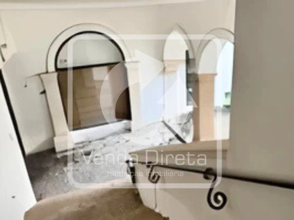 Prédio para Venda em Almeirim Foto 7