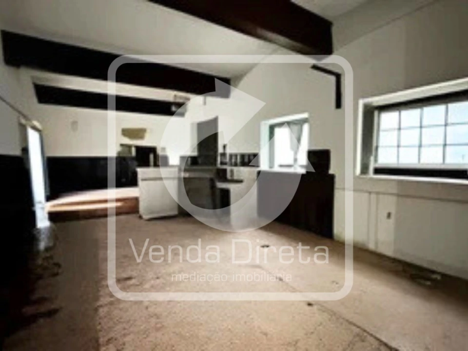 Prédio para Venda em Almeirim Foto 18