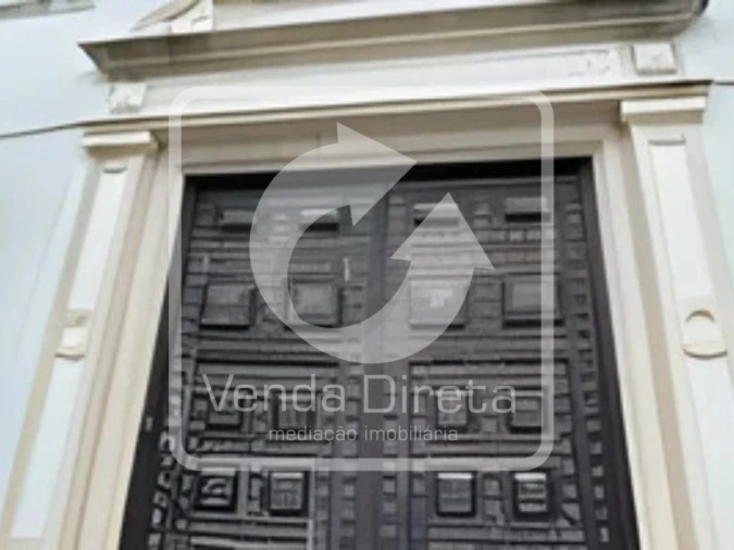 Prédio para Venda em Almeirim Foto 2