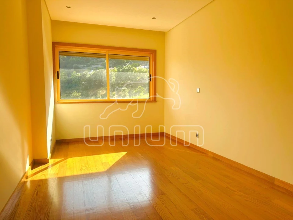 Apartamento T4 para Venda em Santa Maria Maior e Monserrate e Meadela Foto 4