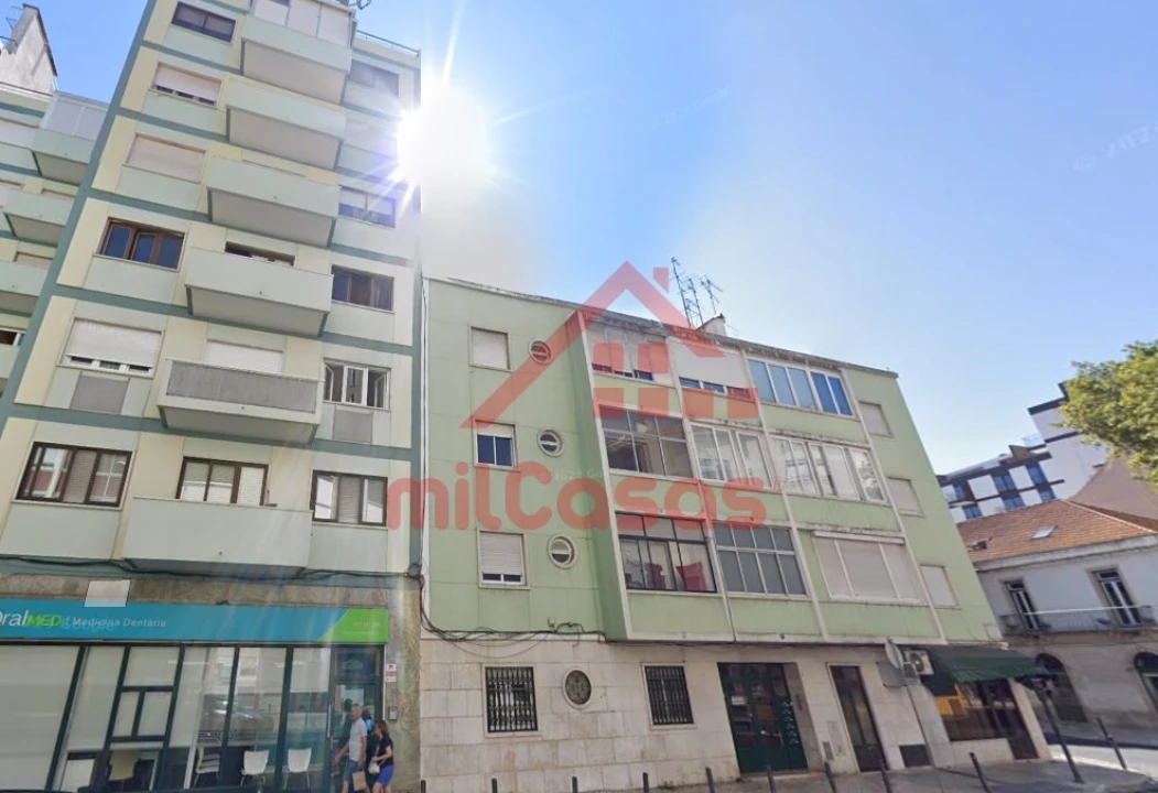 Apartamento T3 para Venda em Benfica Foto 3