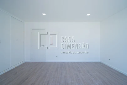 Moradia T2 para Venda em Corroios