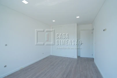 Moradia T2 para Venda em Corroios