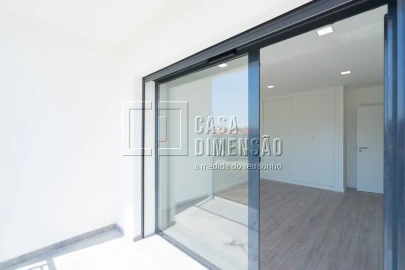 Moradia T2 para Venda em Corroios