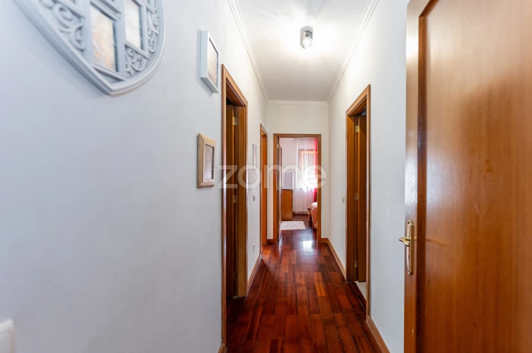 Apartamento T3 para Venda em Vilar de Andorinho Foto 11