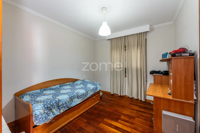 Apartamento T3 para Venda em Vilar de Andorinho Foto 20