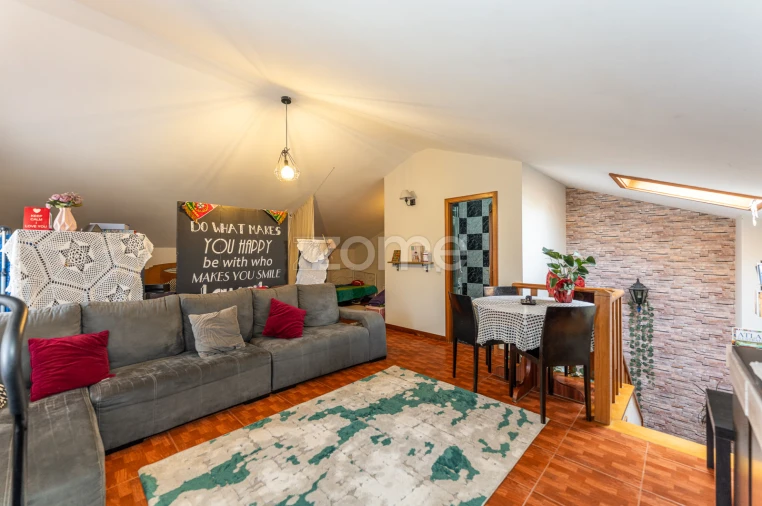 Apartamento T3 para Venda em Vilar de Andorinho Foto 1