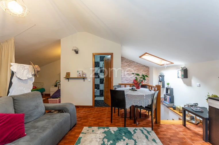 Apartamento T3 para Venda em Vilar de Andorinho Foto 25