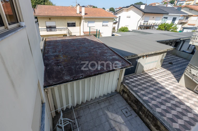 Apartamento T3 para Venda em Vilar de Andorinho Foto 30