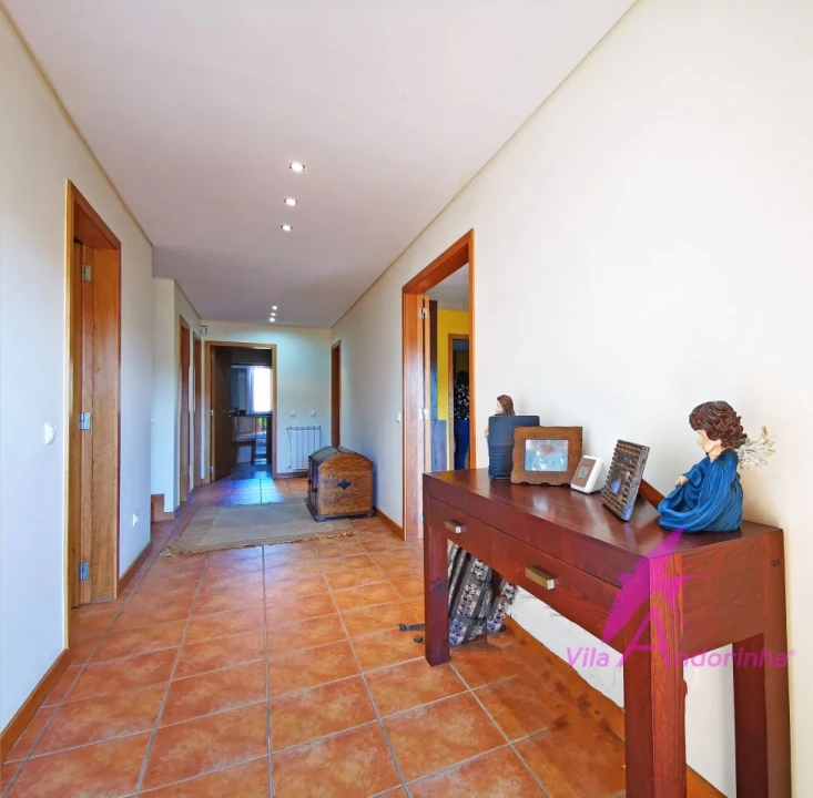 Moradia T4 para Venda em Vila Praia de Ancora Foto 4