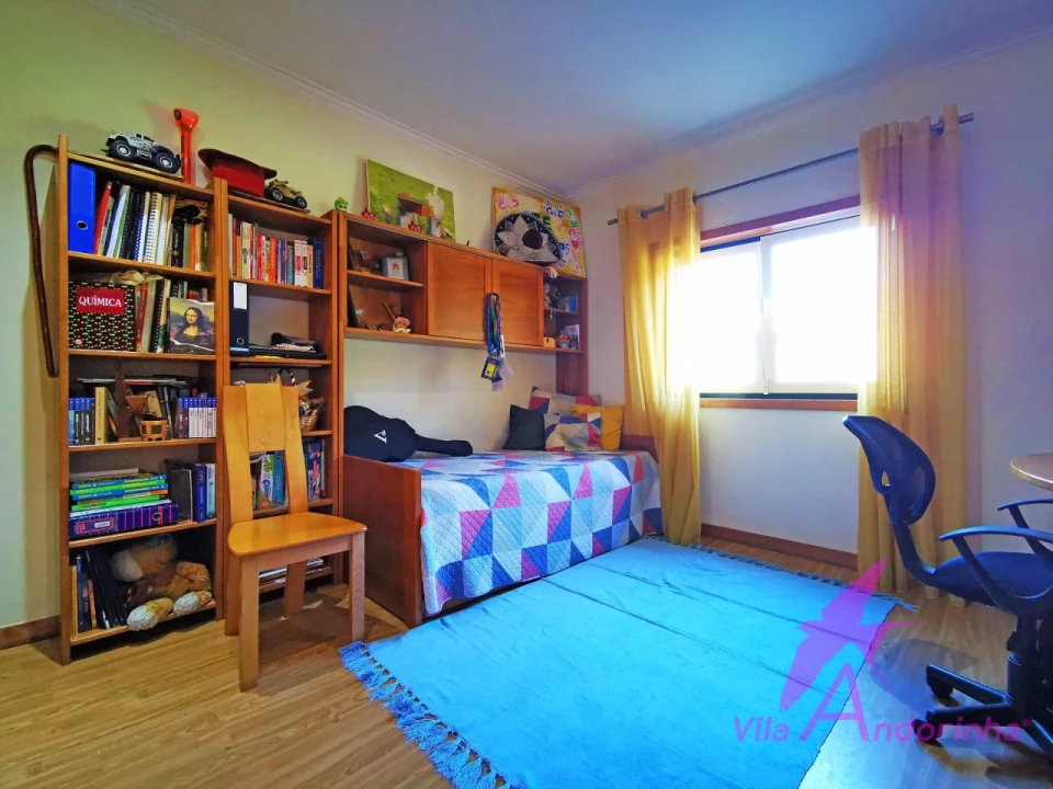 Moradia T4 para Venda em Vila Praia de Ancora Foto 18