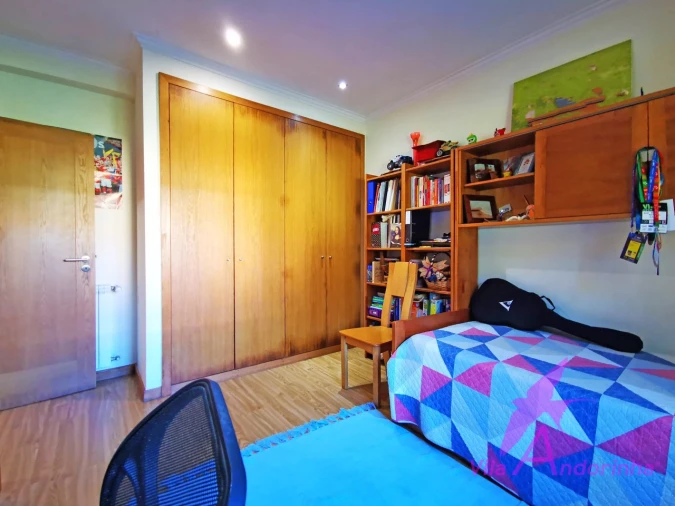 Moradia T4 para Venda em Vila Praia de Ancora Foto 17