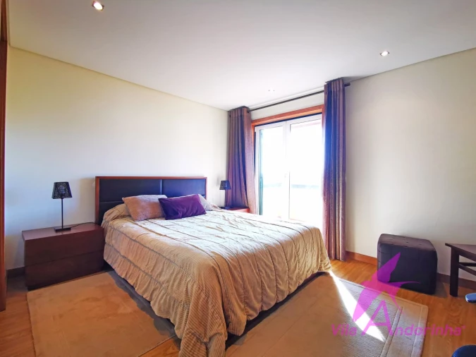 Moradia T4 para Venda em Vila Praia de Ancora Foto 24