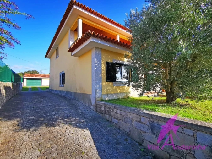 Moradia T4 para Venda em Vila Praia de Ancora Foto 32