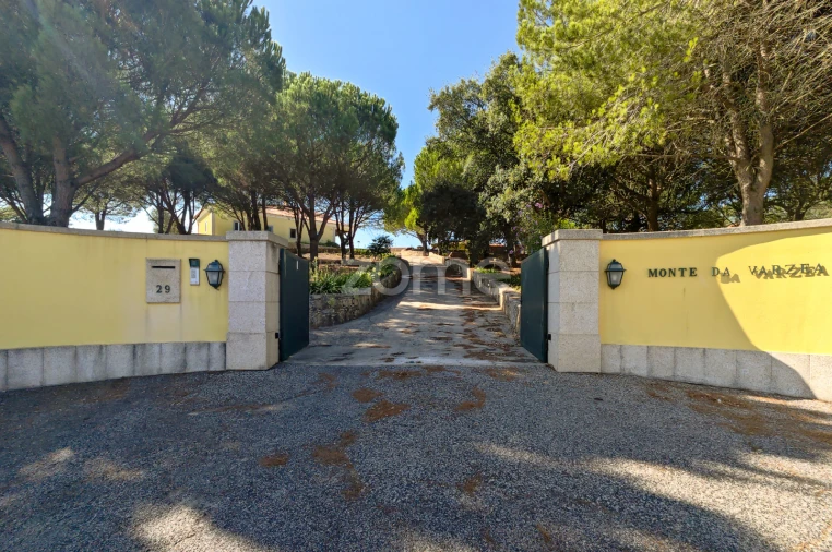 Quinta T6 para Venda em Lousa Foto 4