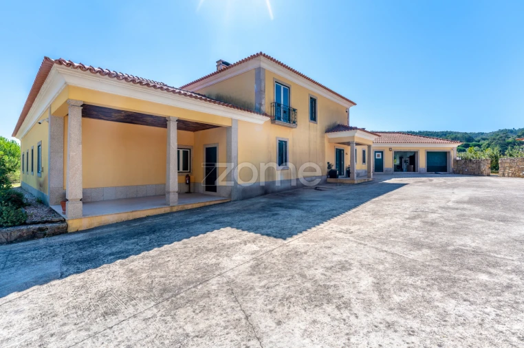 Quinta T6 para Venda em Lousa Foto 9