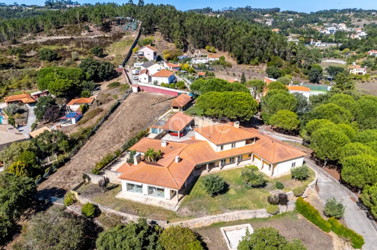 Quinta T6 para Venda em Lousa