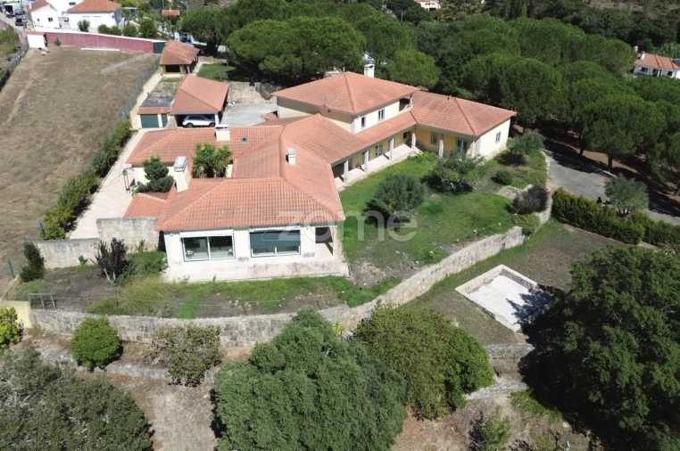 Quinta T6 para Venda em Lousa Foto 2