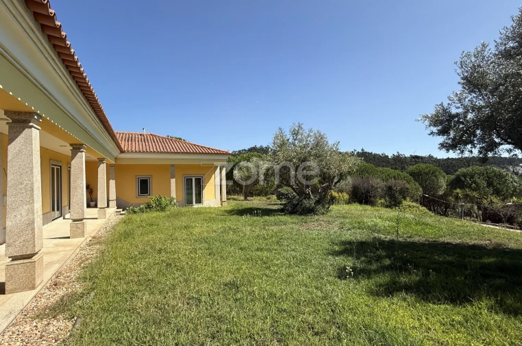 Quinta T6 para Venda em Lousa Foto 65