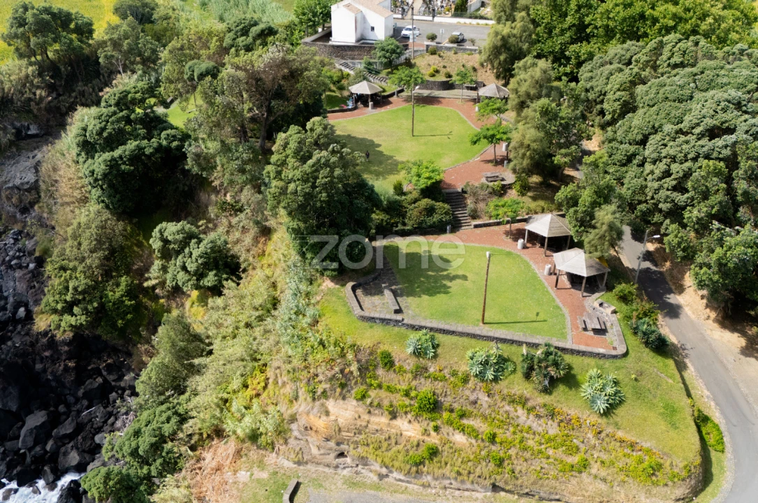 Moradia T5 para Venda em Santo Antonio Foto 22