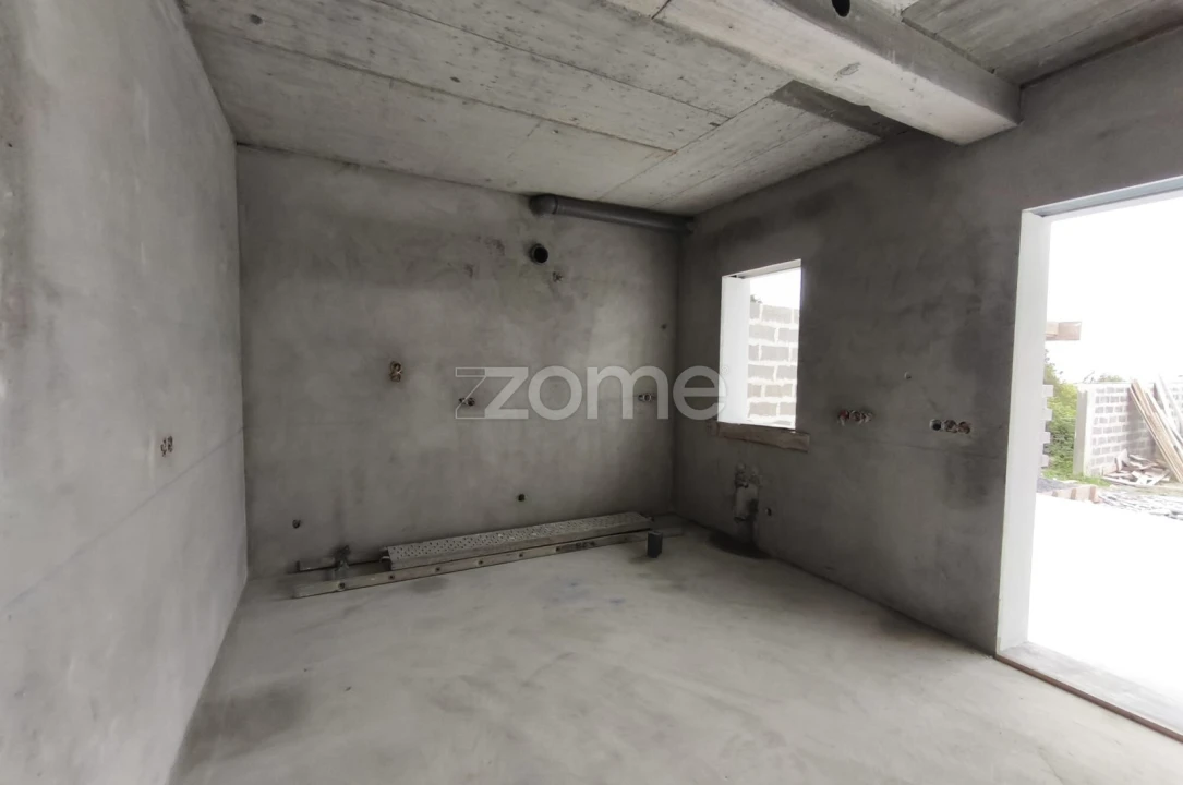 Moradia T4 para Venda em Arrifes Foto 9