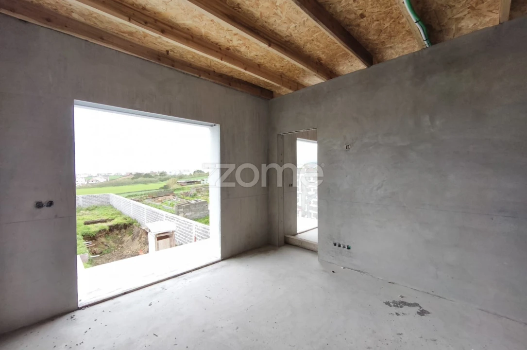 Moradia T4 para Venda em Arrifes Foto 19