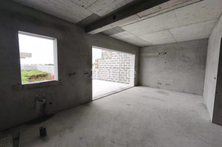 Moradia T4 para Venda em Arrifes Foto 8