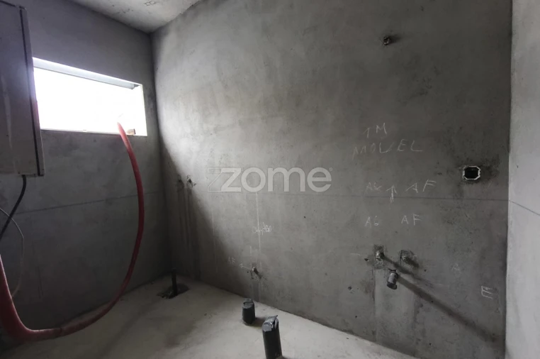 Moradia T4 para Venda em Arrifes Foto 3