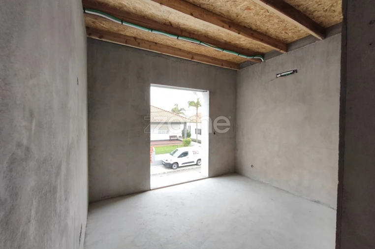 Moradia T4 para Venda em Arrifes Foto 14