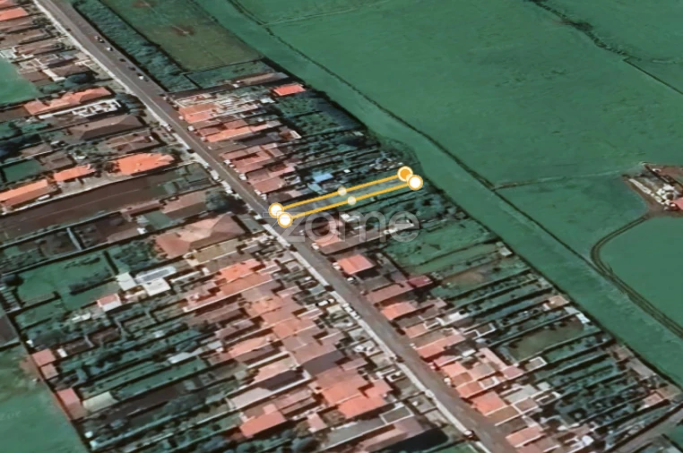 Moradia T4 para Venda em Arrifes Foto 16