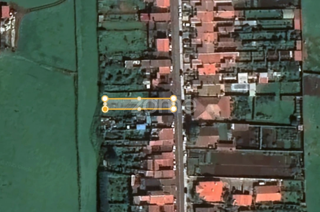 Moradia T4 para Venda em Arrifes Foto 15