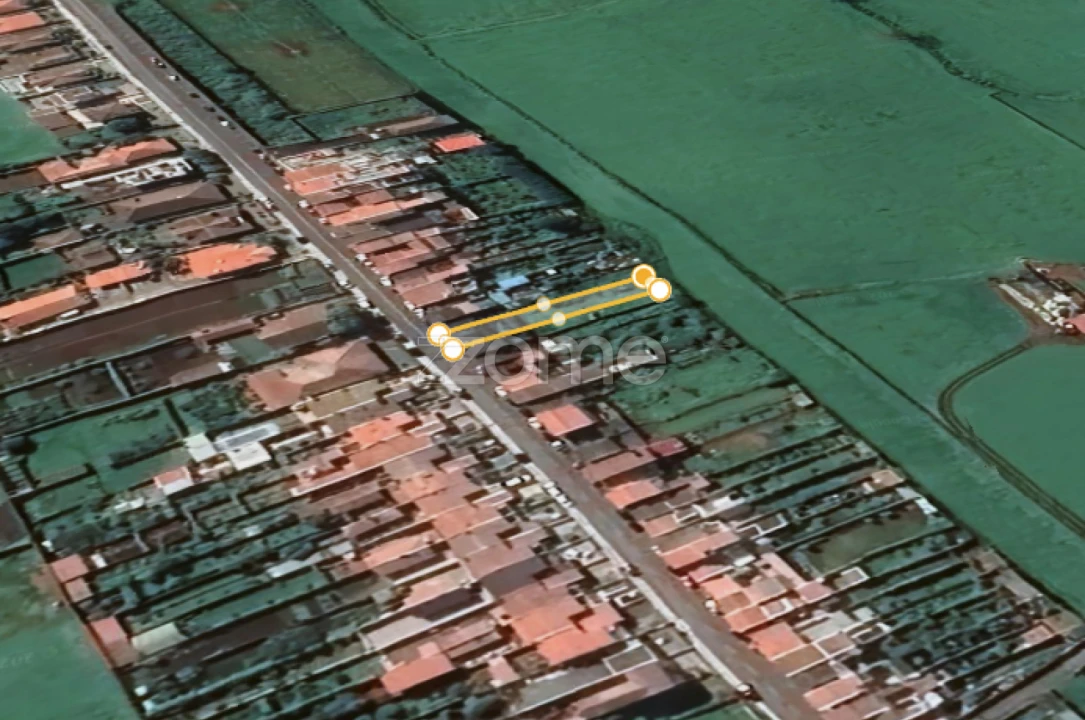 Moradia T4 para Venda em Arrifes Foto 16