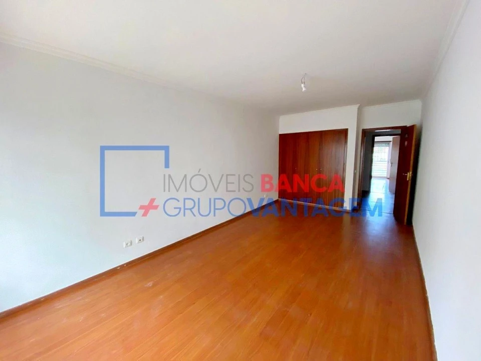 Apartamento T4 para Venda em Alto do Seixalinho, Santo André e Verderena Foto 7