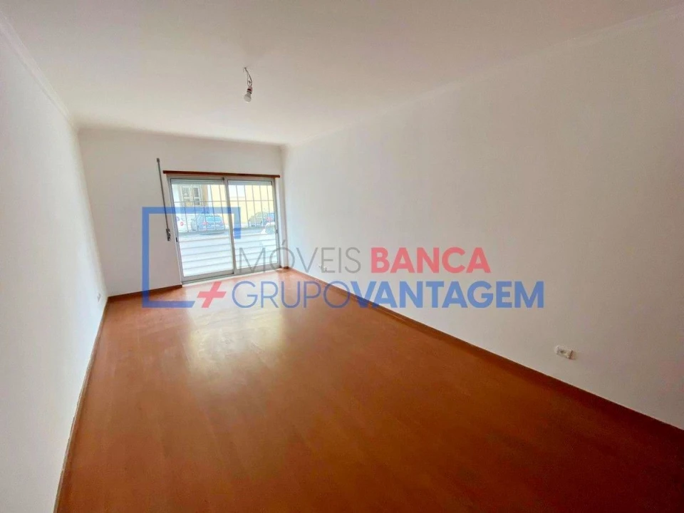 Apartamento T4 para Venda em Alto do Seixalinho, Santo André e Verderena Foto 8
