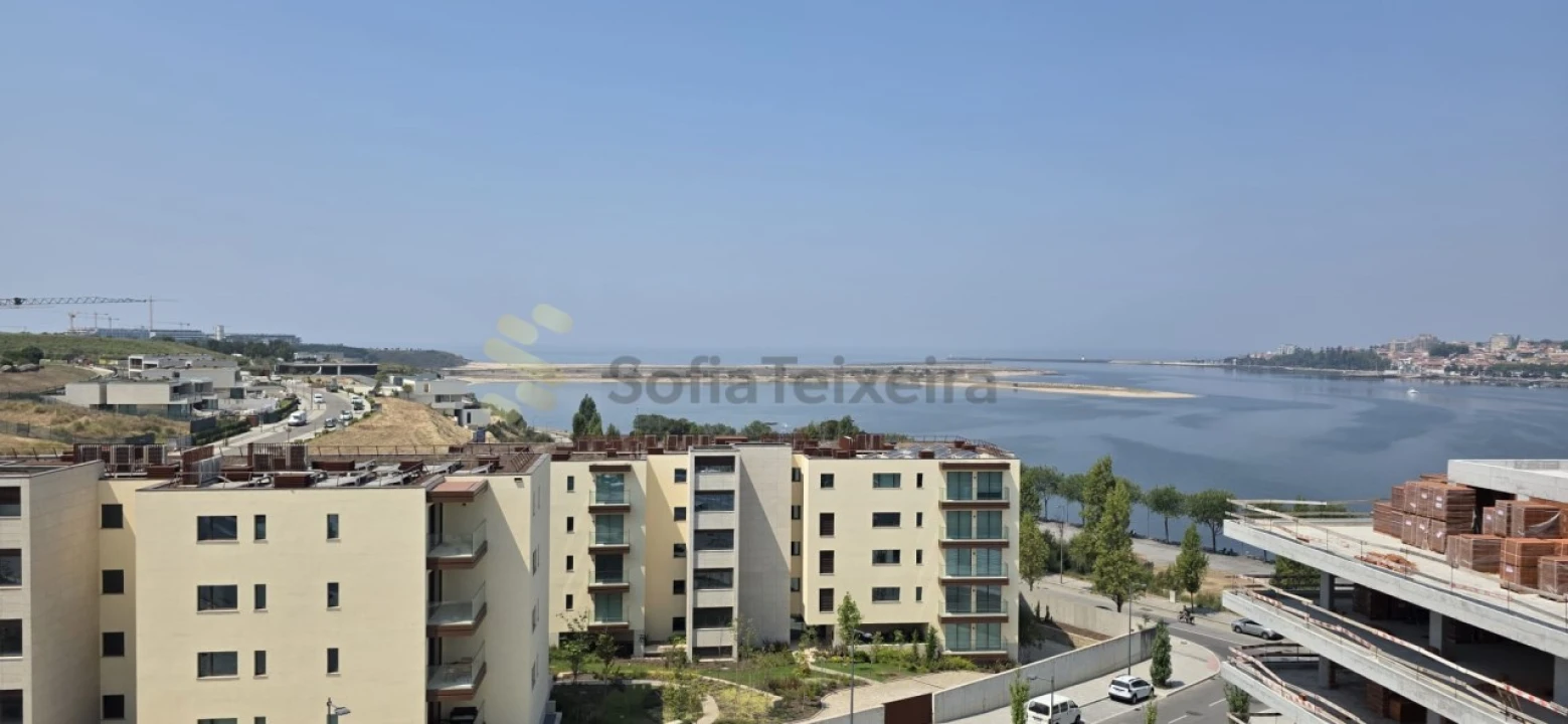 Apartamento T2 para Venda em Canidelo Foto 13