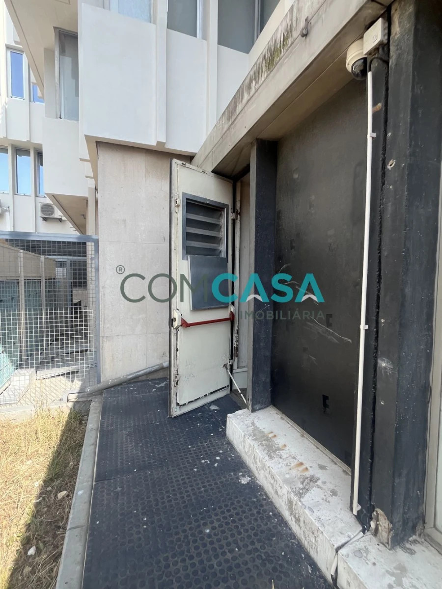 Loja para Venda em Lordelo do Ouro e Massarelos Foto 38