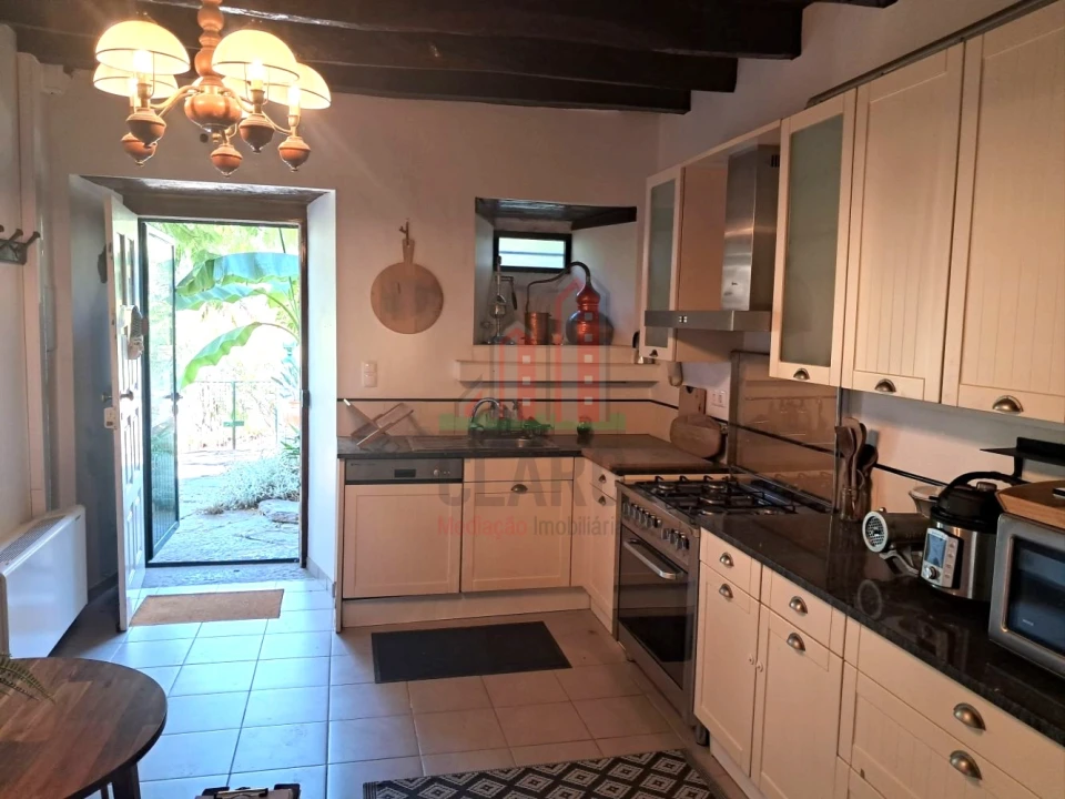 Moradia T3 para Venda em Castanheira de Pêra e Coentral Foto 8