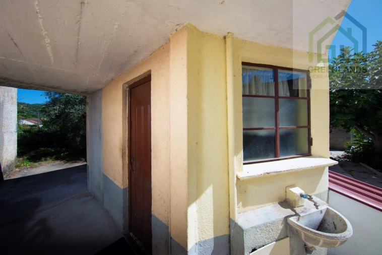 Moradia T4 para Venda em Gois Foto 6